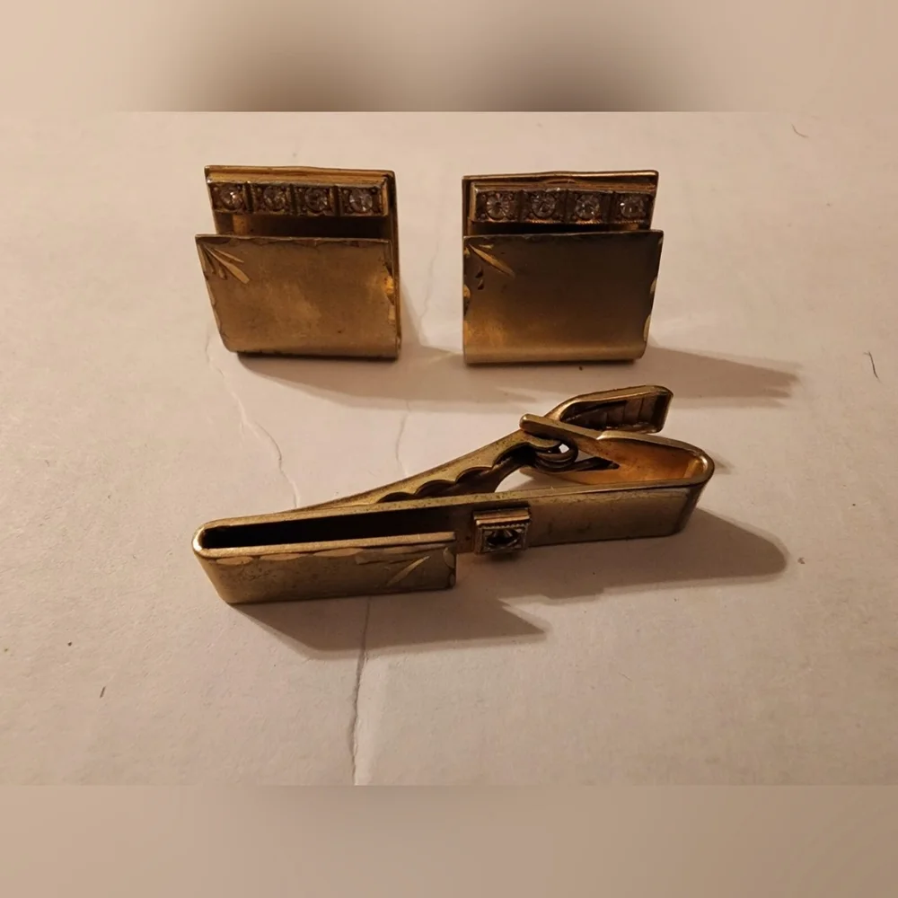 1970s square and rectangle vintage tie clip and cufflinks with rhinestones